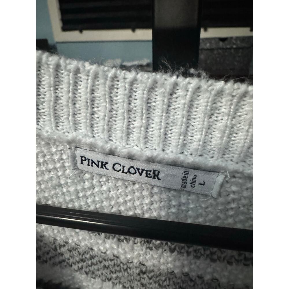 Pink Clover Sweater - Picture 2 of 4